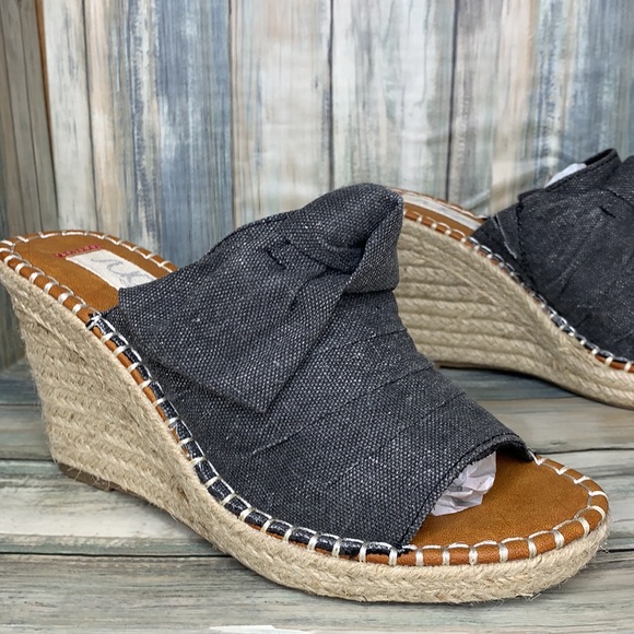 Sugar
Women's Hundreds Wedge Sandals ✅ - Picture 2 of 5